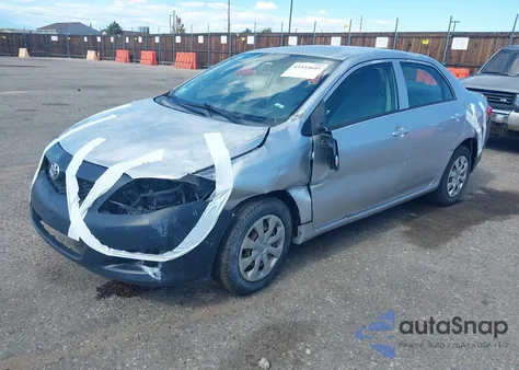 2010 Toyota Corolla Le z USA, uszkodzony, nr VIN JTDBU4EE1AJ067419